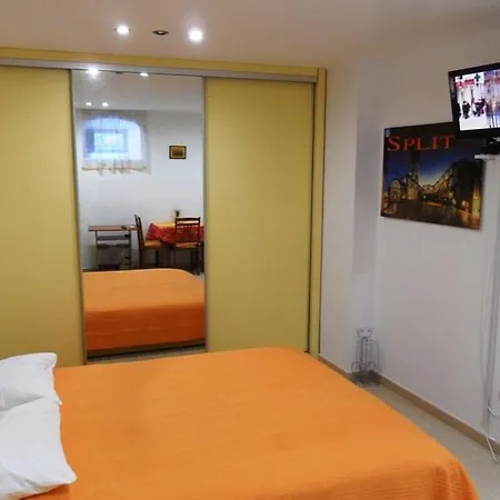 Davor Apartment *
